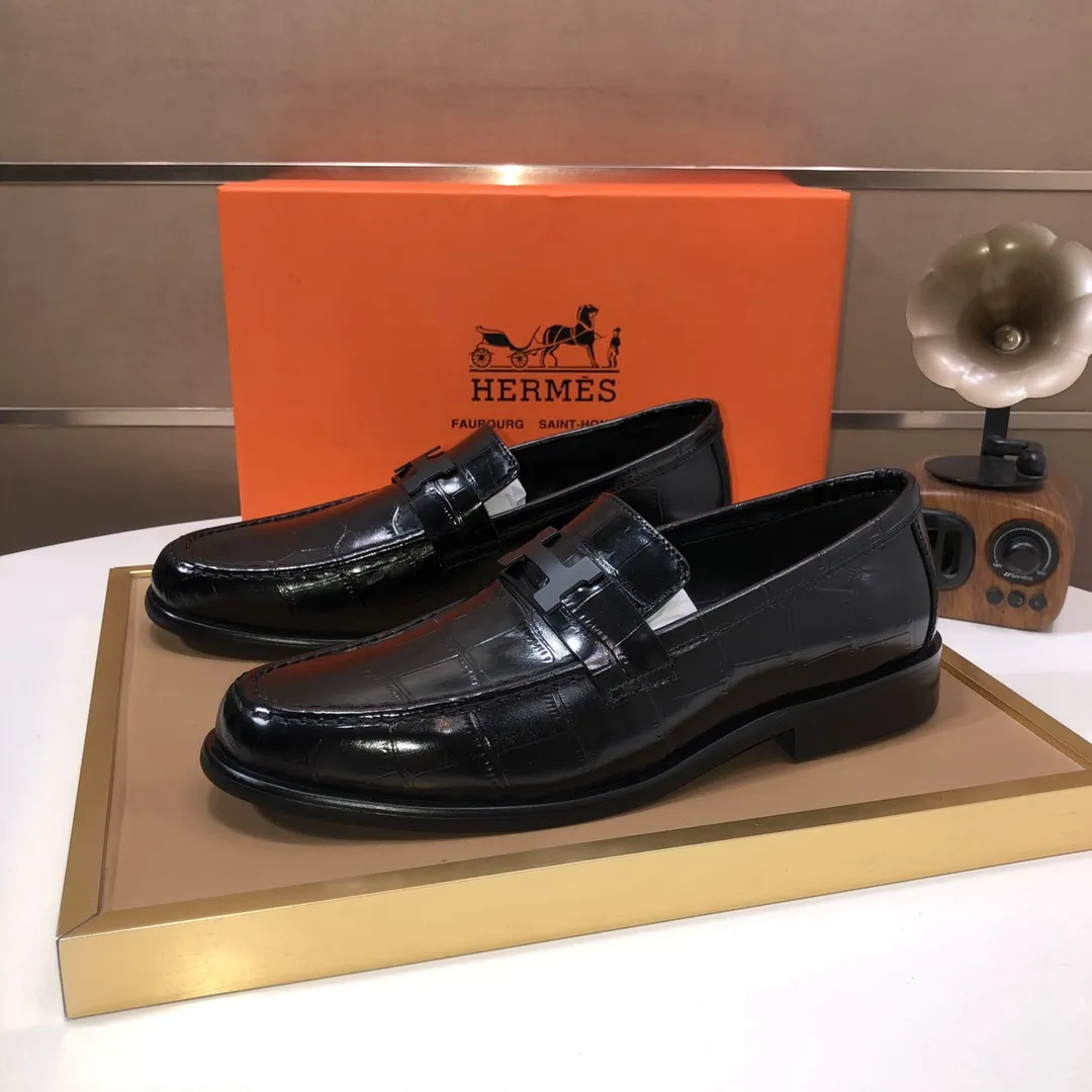 Men's shoes💰460💰[HERMES] (sheepskin lining)🍀Italian top luxury🍀He does not pursue novel styles and gorgeous colors, but attracts the favor of successful men with his flawless, elegant and classic style. Formal leather shoes This very comfortable, simple and stable style allows you to easily match any style! The pattern is absolutely 1:1 refined from the original case, and we strive for excellence in materials, imported cowhide + sheepskin lining💪💪💪extraordinary texture👍! .Black Brown Size: 38-45 (45 customized)
